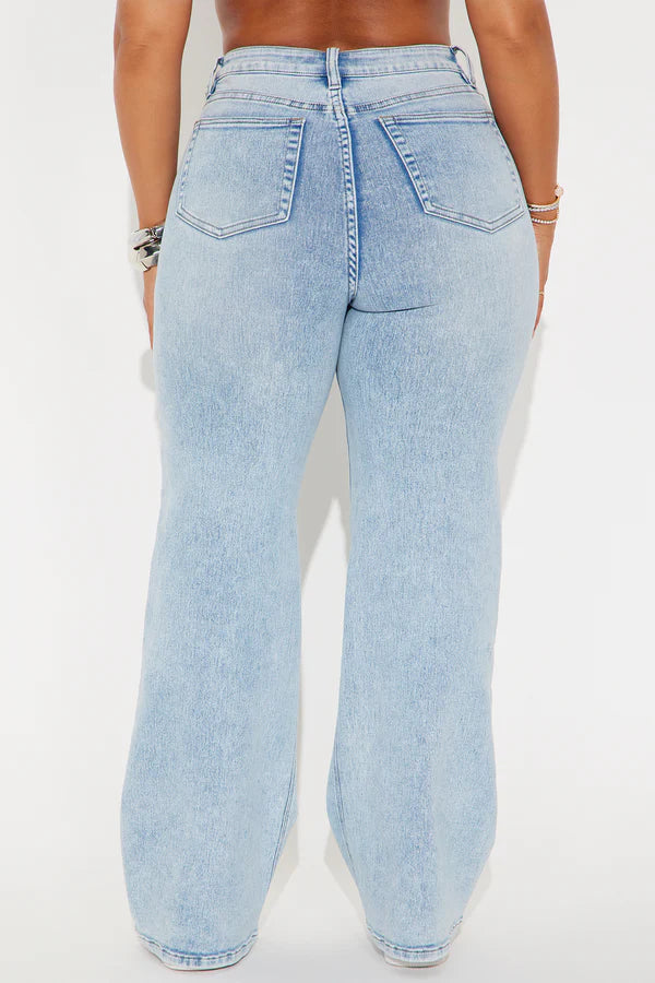 Wide Leg Jean in Light Wash